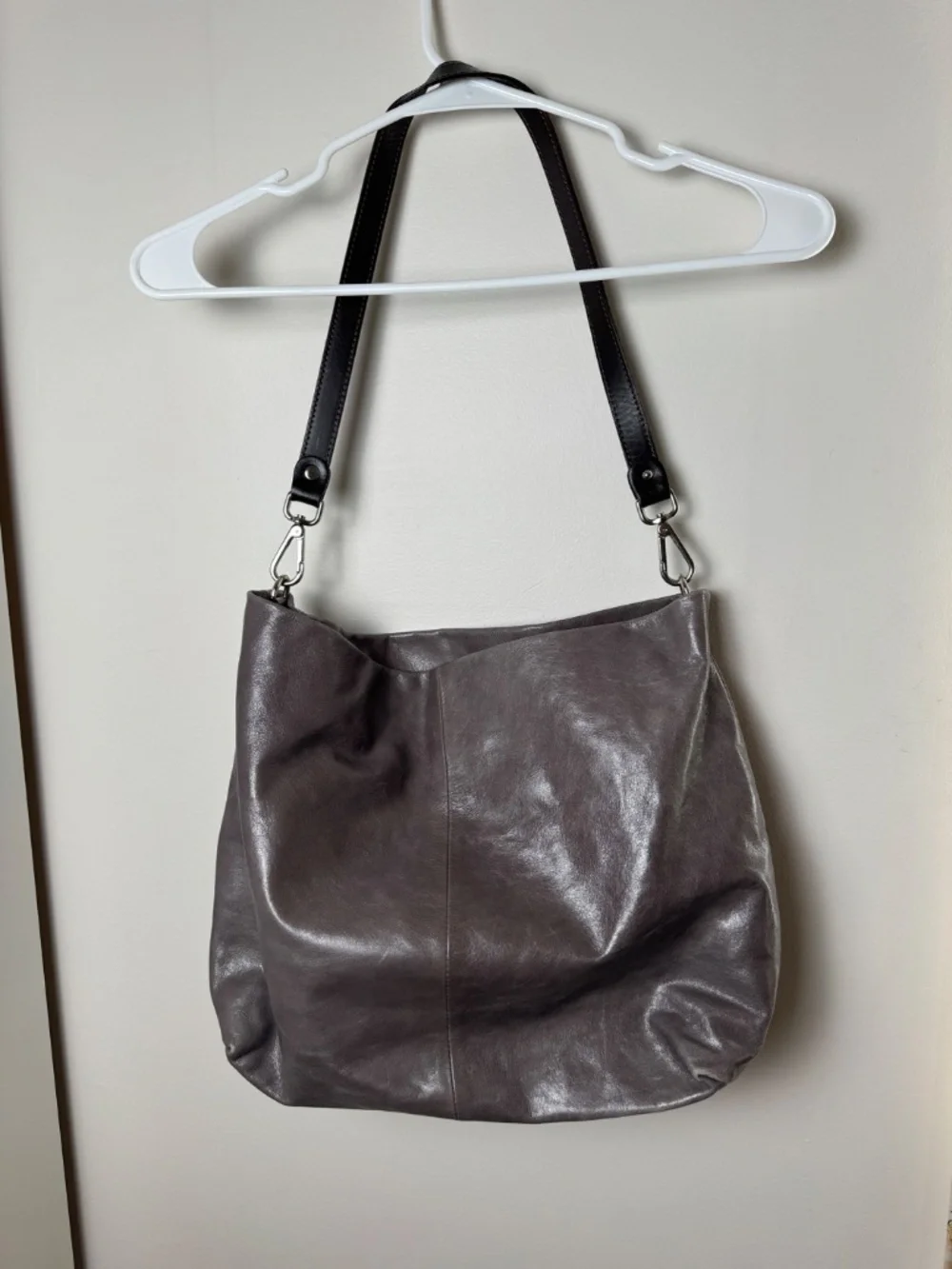 Gianni Chiarini genuine Italian leather gray hobo bag.